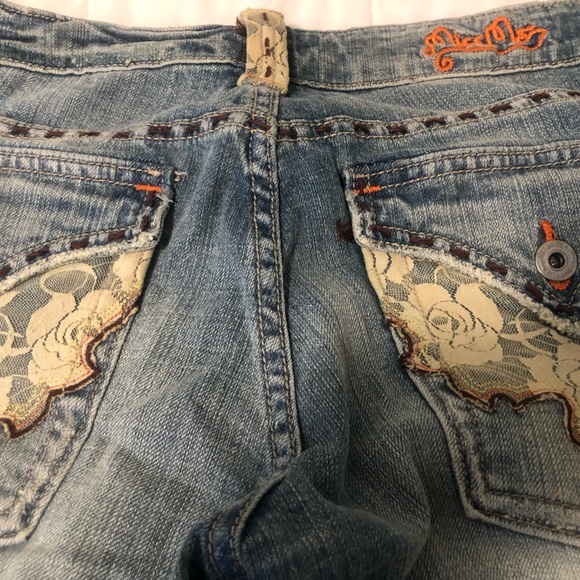 Miss Me Lace Embellished Bermuda Shorts - Picture 10 of 12